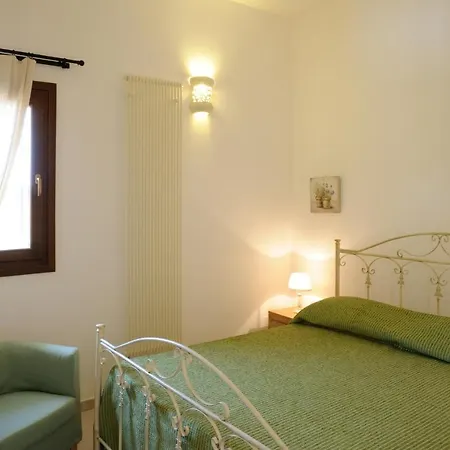 Il Borgodellequerce Casa Ulivi Piscina Privata Martina Franca